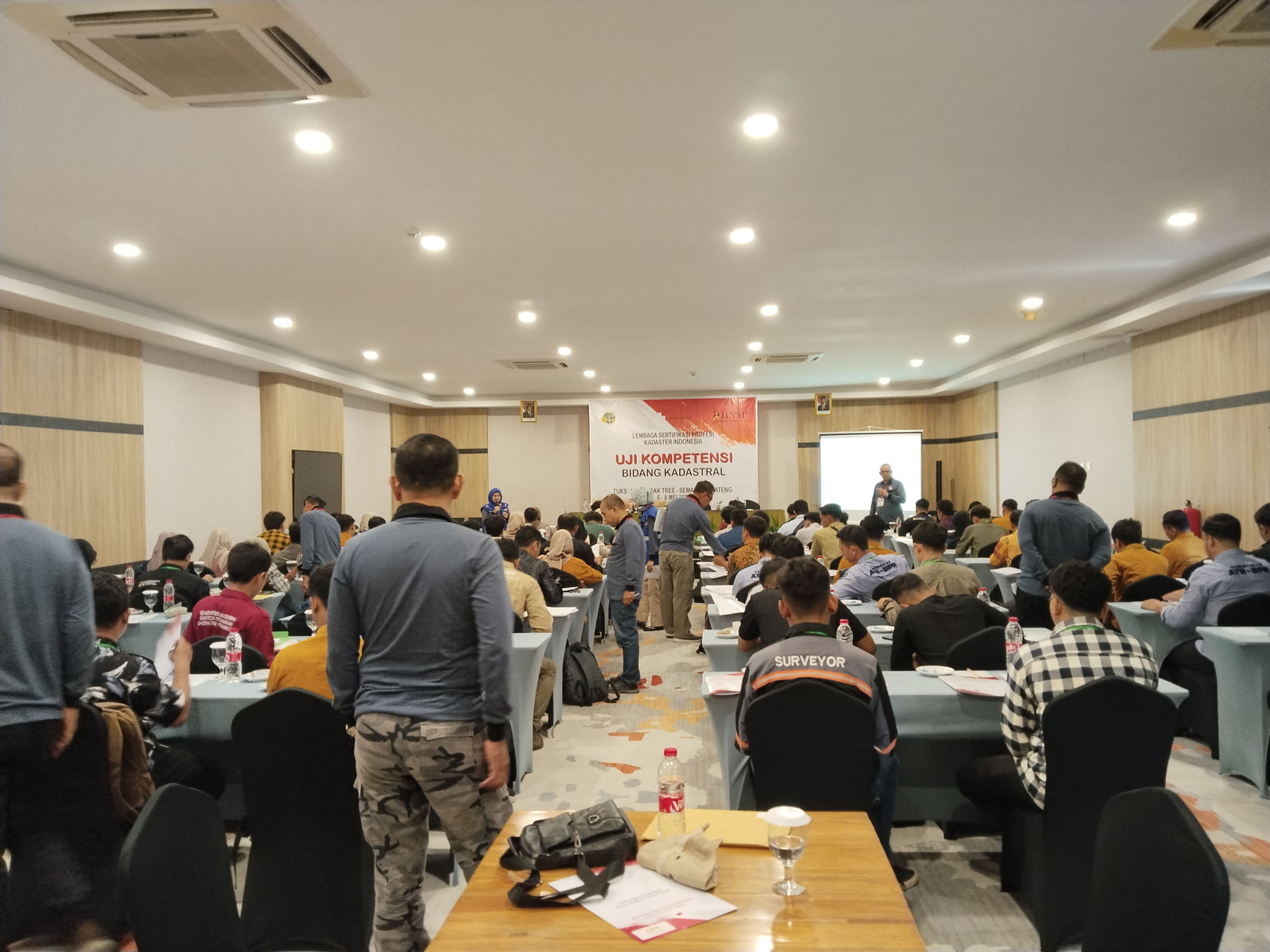 Uji Kompetensi Jawa Tengah 2025 - HOTEL OAK TREE SEMARANG